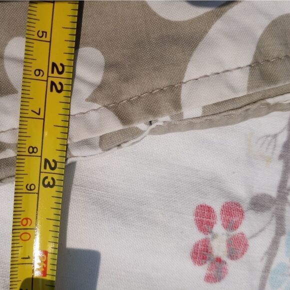 Islander Gray Floral Print Pockets Zipper Shorts 4 - Picture 5 of 10